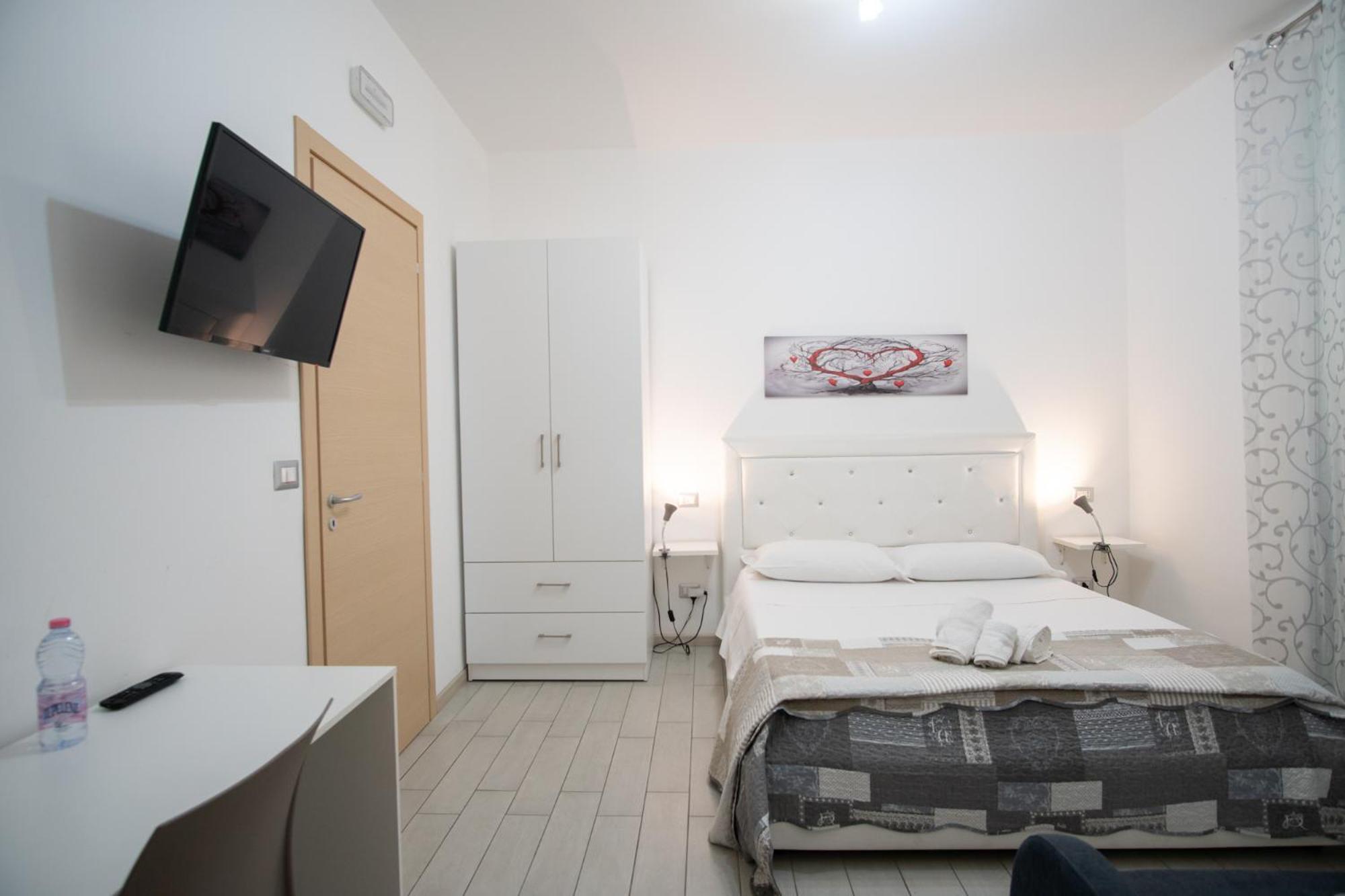 B&B Archimede Флоридія Екстер'єр фото